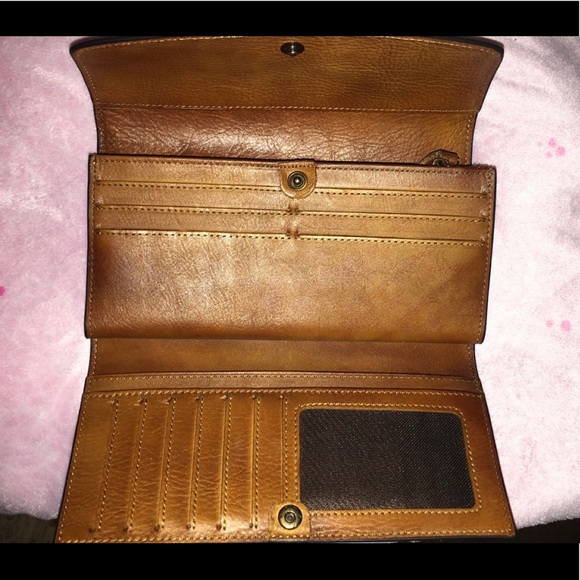 Wallet - Picture 2 of 4